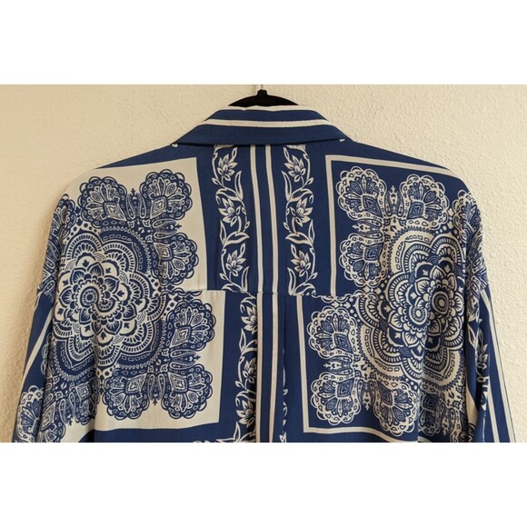 Tolani Onika Arabesque Top Blue White Long Sleeve Button Up Women's Size Medium - Picture 8 of 11